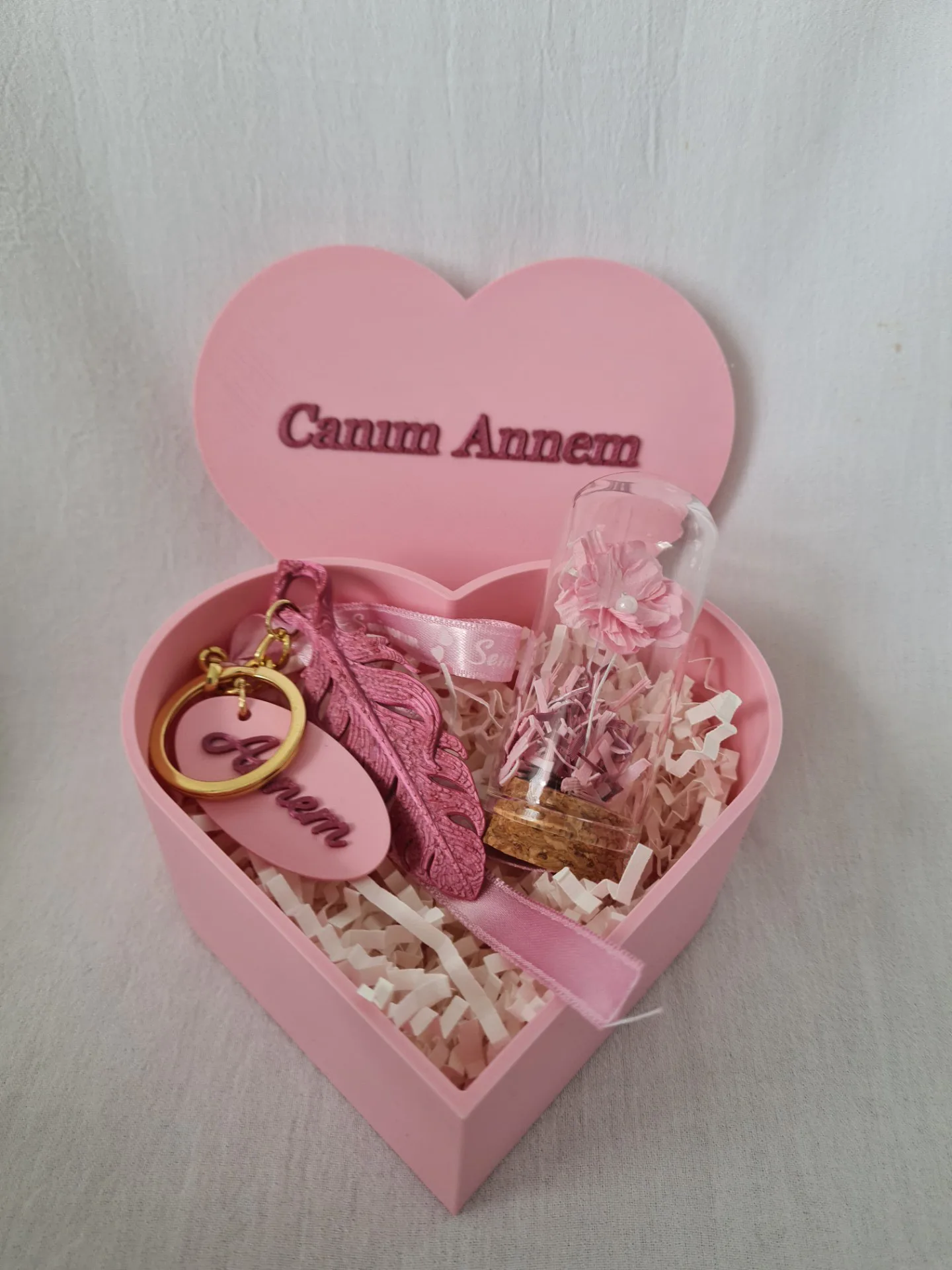 Anneler Günü Özel "Sevgi Kutusu & Mini Cam Fanus" - Şeker Pembe